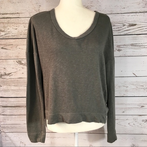 James Perse Tops - Oversize Standard James Perse long sleeve knit top